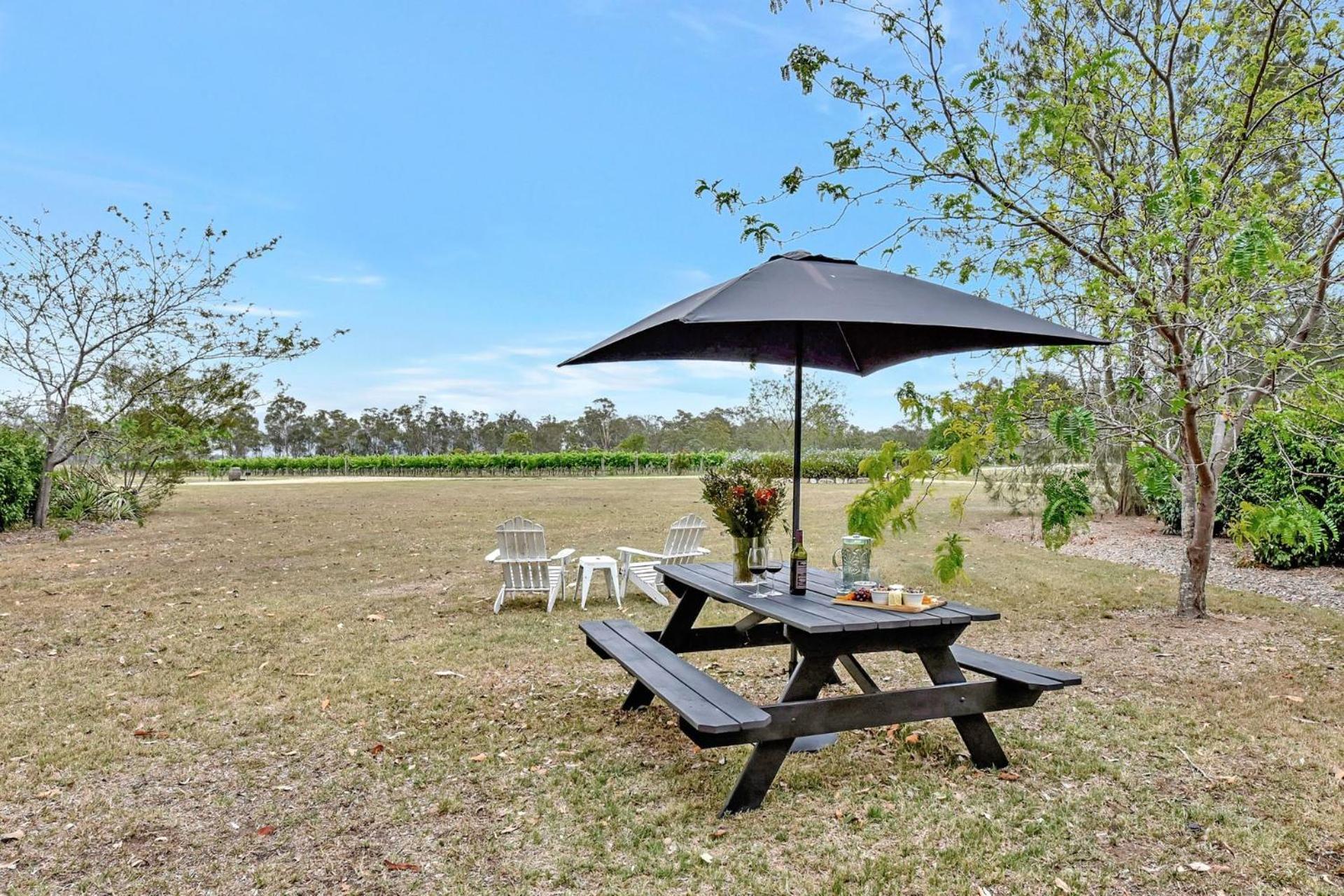 Bracken Ridge Vineyard The Entire Estate Rothbury Ngoại thất bức ảnh